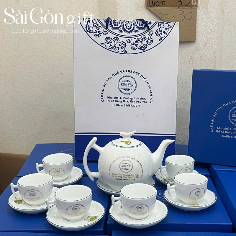 Bộ ấm chén quà tặng in logo