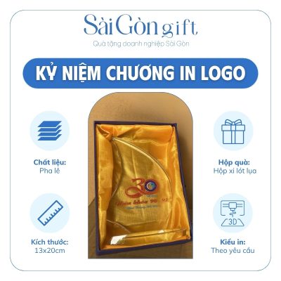 Biểu Trưng Pha Lê Dáng Thuyền Buồm In Logo Quà Tặng Kỷ Niệm Ra Trường SG-KNC06