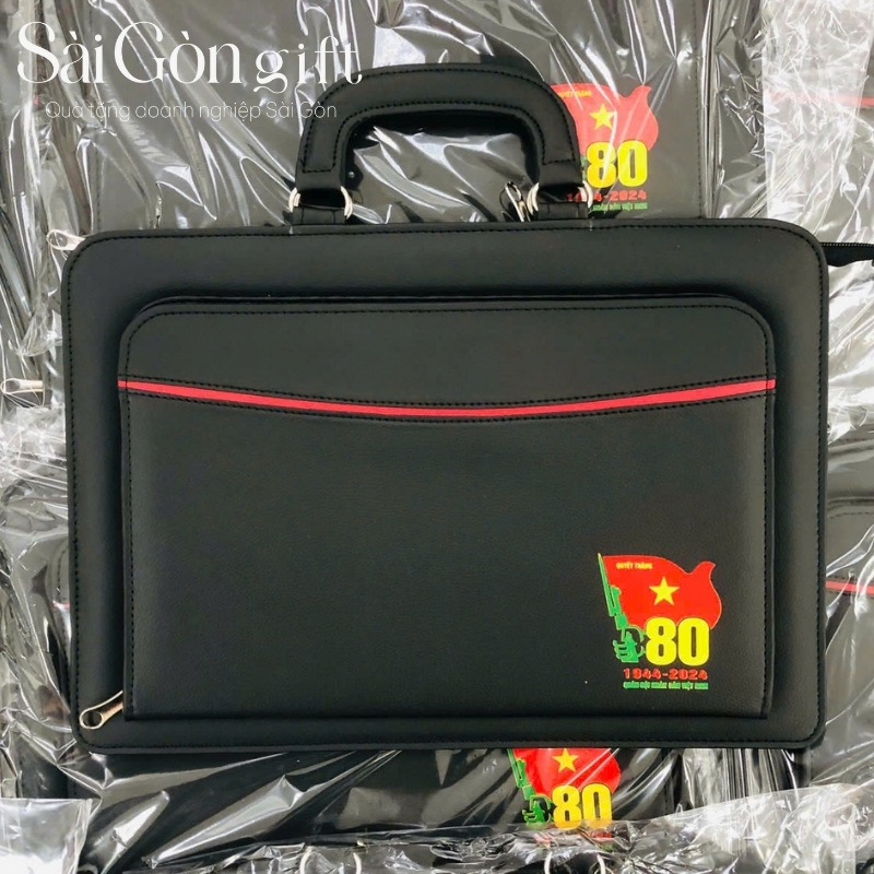 Cặp da in logo quà tặng đại hội