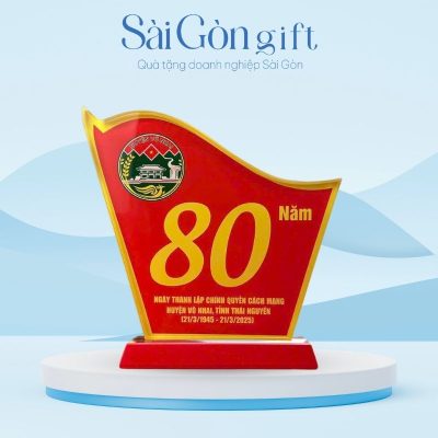 Kỷ Niệm Chương Pha Lê In Logo Quà Tặng Cán Bộ Nhân Viên Ngày Kỷ Niệm SG-KNC17