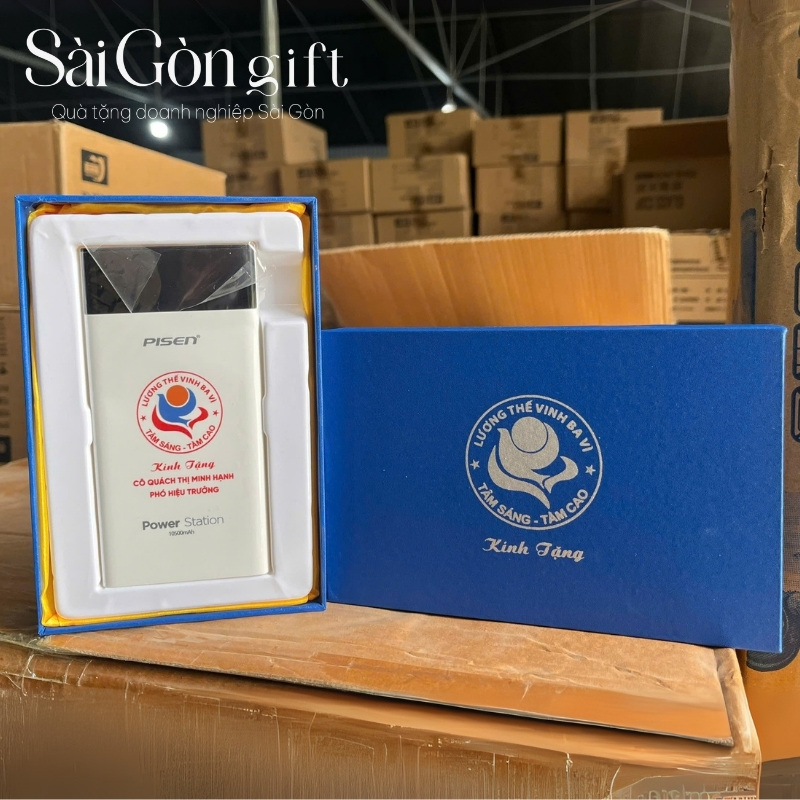 Sạc dự phòng in logo quà tặng