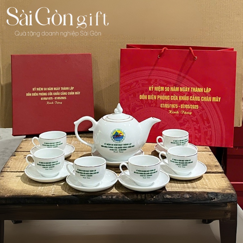 Ấm chén quà tặng in logo