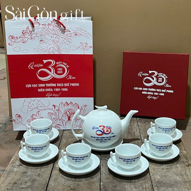 Ấm chén quà tặng in logo