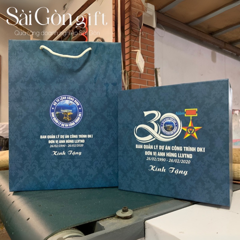 Hộp đựng quà tặng