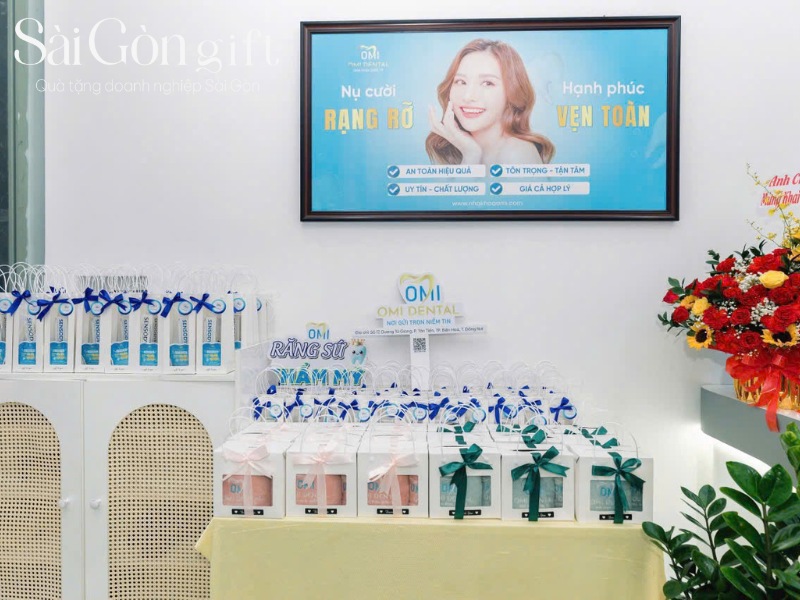 Tặng quà 20/10 cho nhân viên nữ