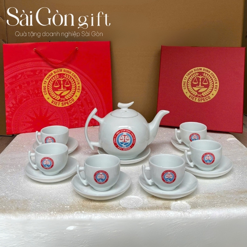 Ấm chén in logo quà tặng
